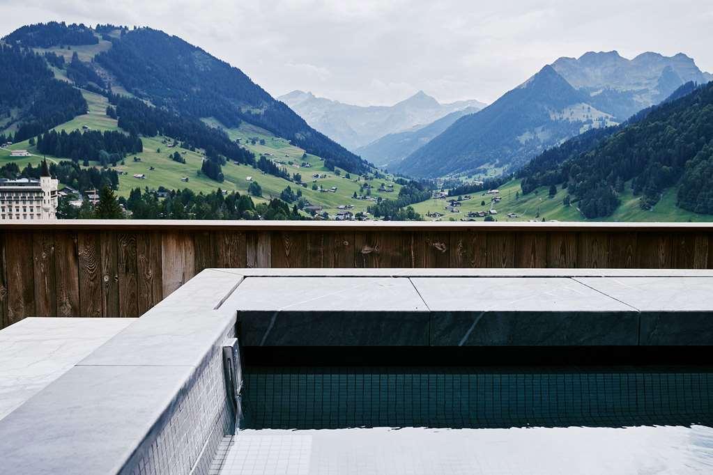 Hotel The Alpina Gstaad Esterno foto