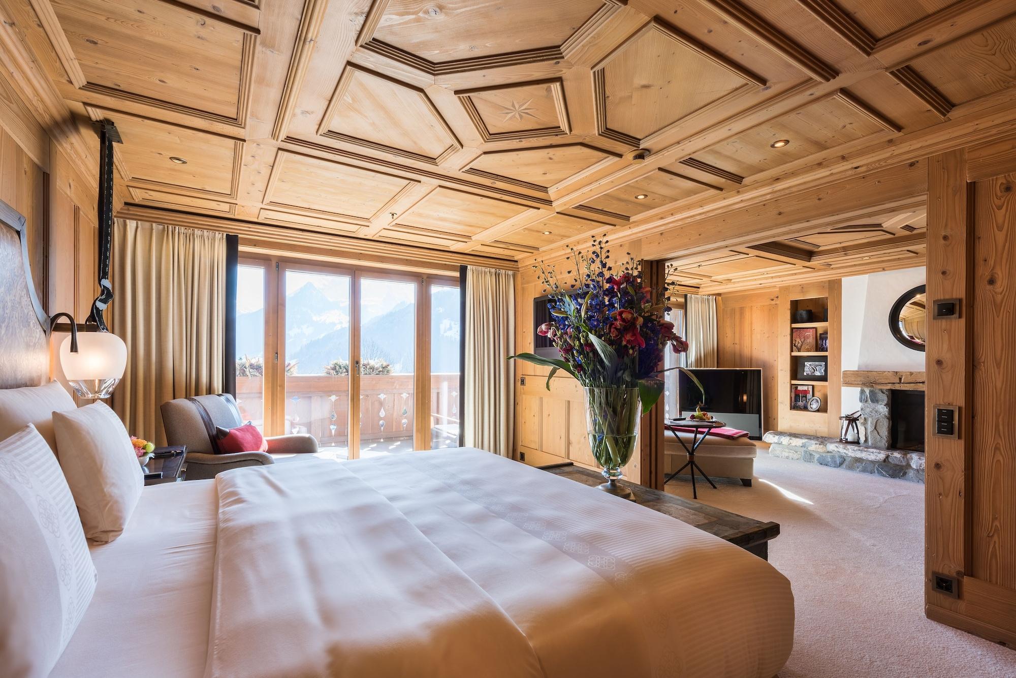 Hotel The Alpina Gstaad Esterno foto