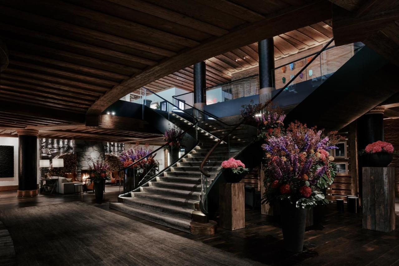 Hotel The Alpina Gstaad Esterno foto