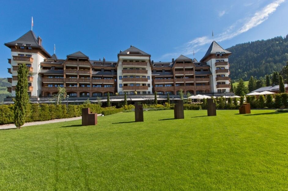 Hotel The Alpina Gstaad Esterno foto